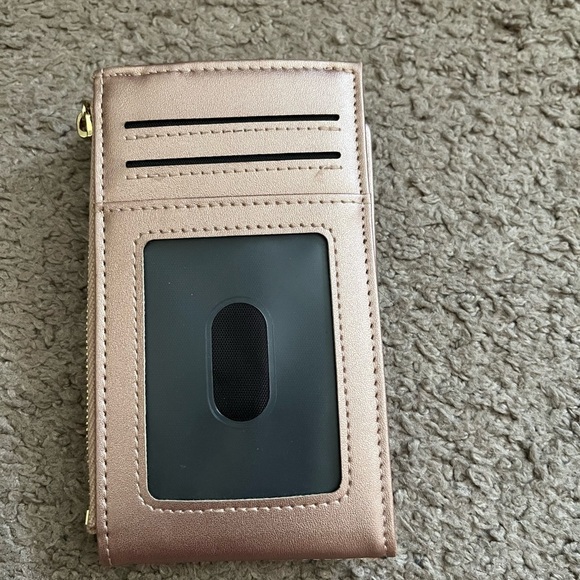 Chelmon Card Holder - Picture 4 of 6